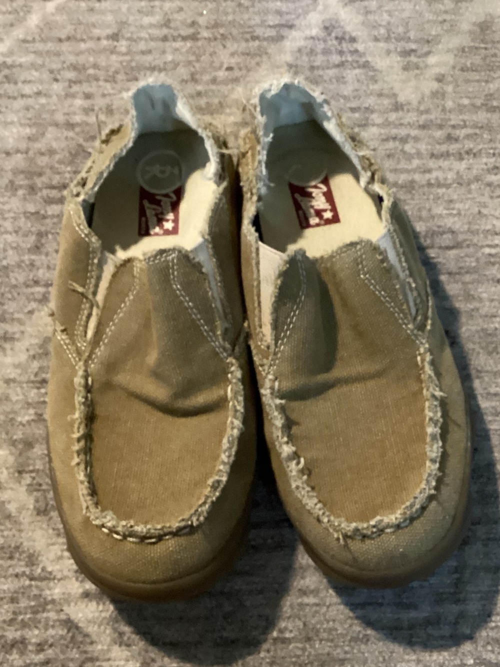 Tony Lamas Canvas Slip-On Shoes in Khaki size 5 comfortable flex sole